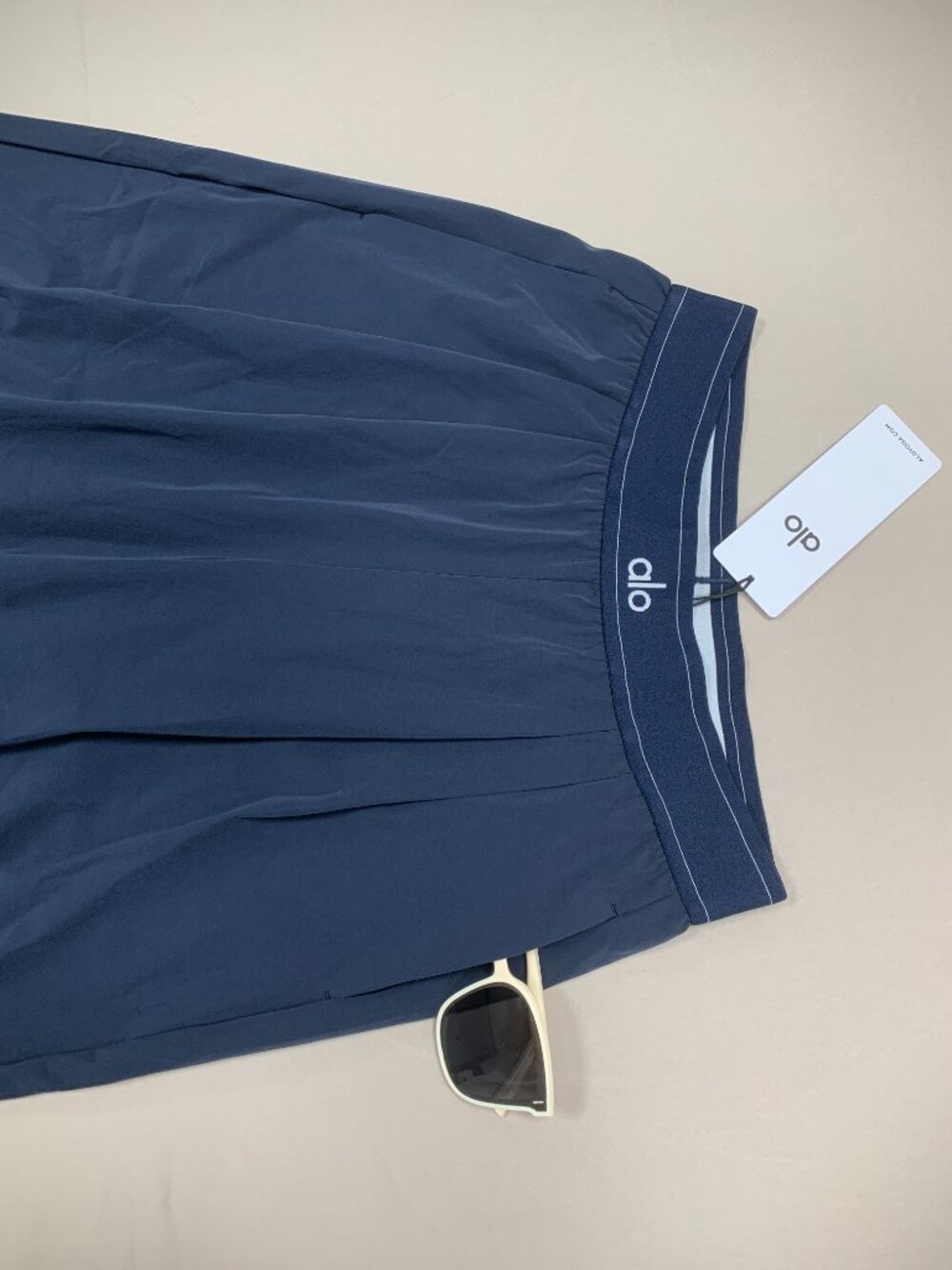 New ALO Yoga Navy Luxe Trouser π XXS XS 30" Inseam - Picture 6 of 9
